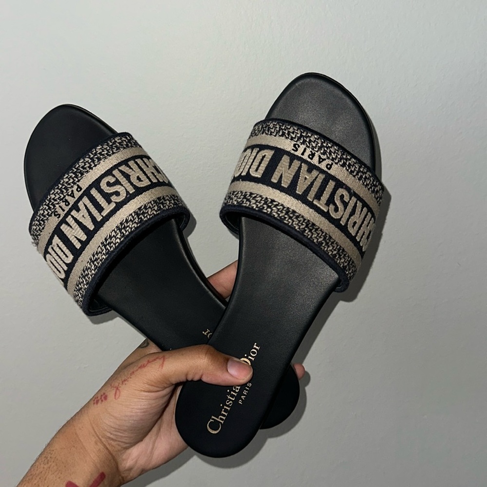 lightly worn, size 38, navy blue